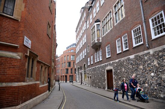 Cities of the world. London