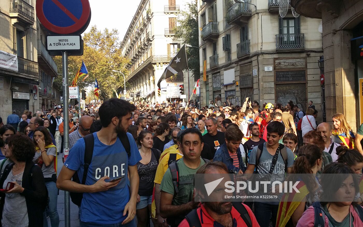 Independence support rally outside the Catalan Parliament