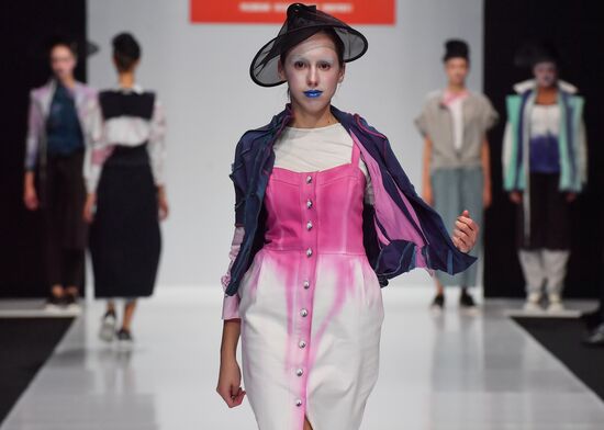 Moscow Fashion Week in Gostiny Dvor. Day Four