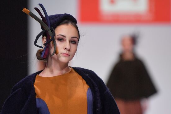 Moscow Fashion Week in Gostiny Dvor. Day Four