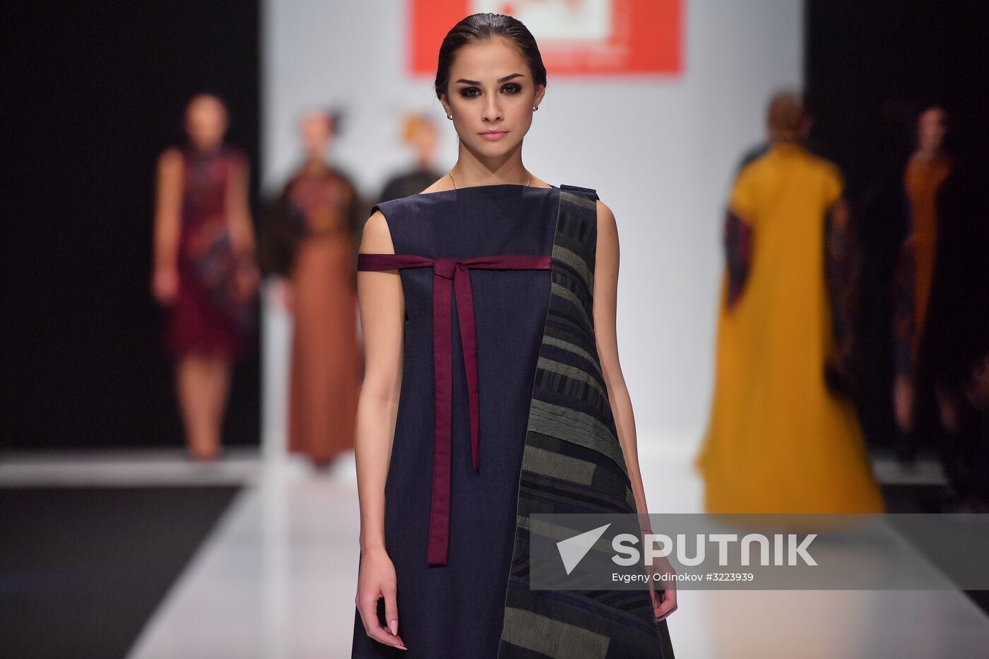 Moscow Fashion Week in Gostiny Dvor. Day Four