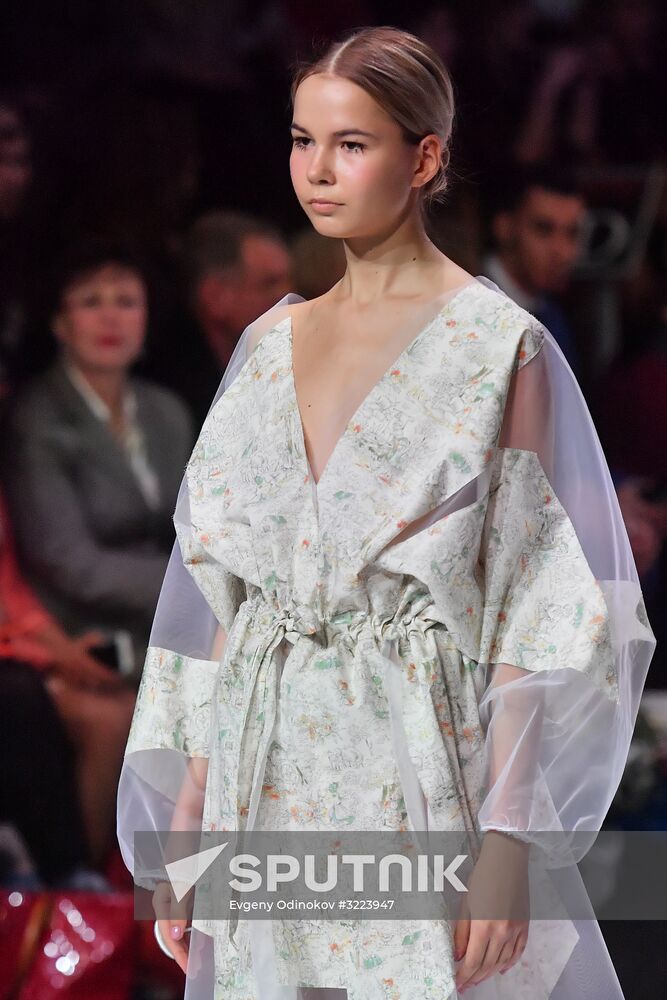 Moscow Fashion Week in Gostiny Dvor. Day Four