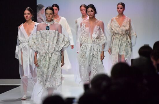 Moscow Fashion Week in Gostiny Dvor. Day Four