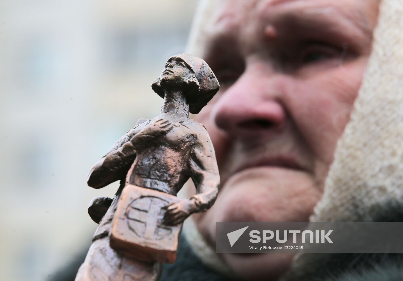 Battlefield Nurse monument unveiled