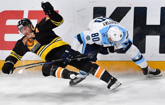 Ice hockey. KHL. Severstal vs. Sibir