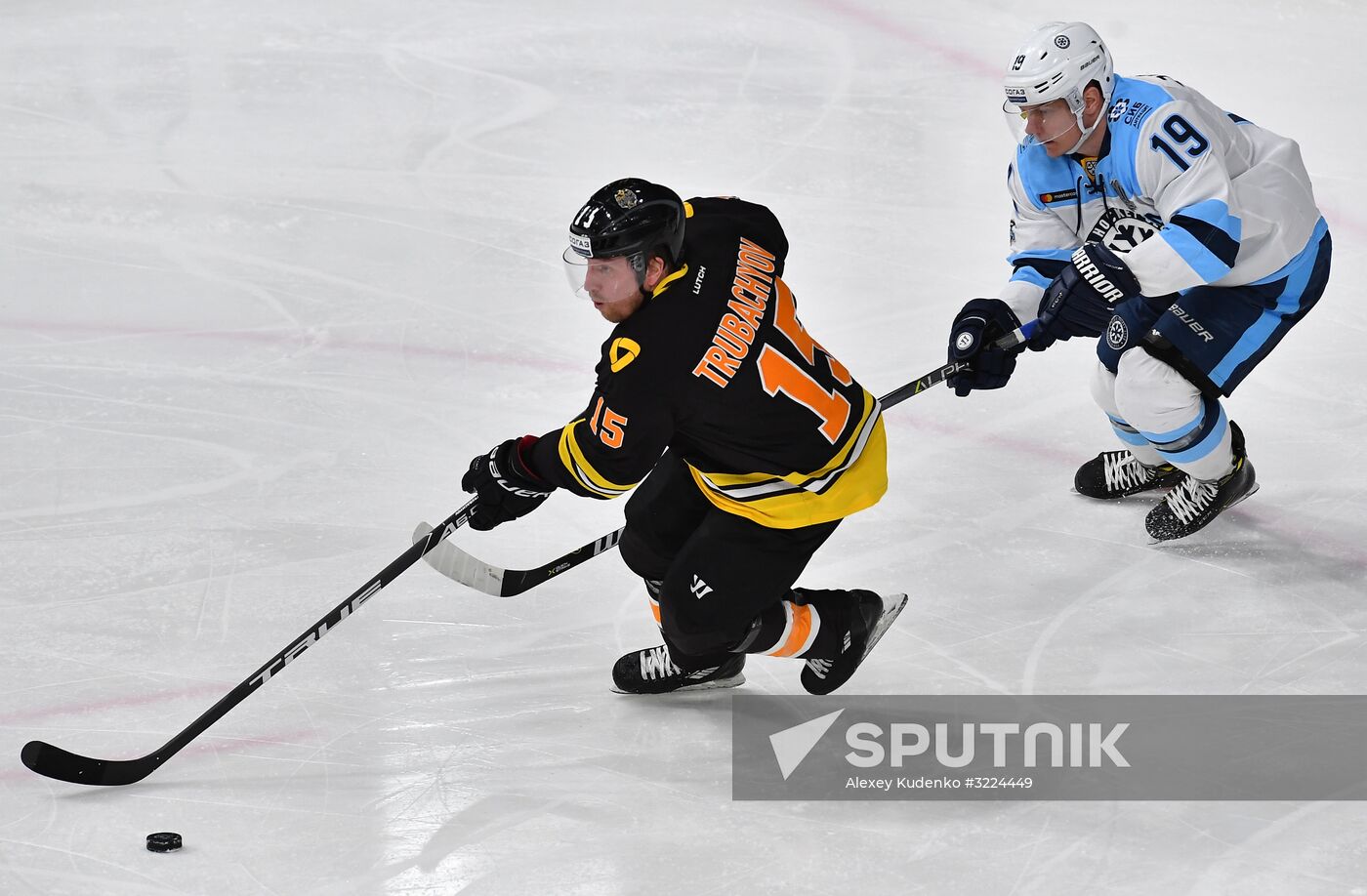 Ice hockey. KHL. Severstal vs. Sibir