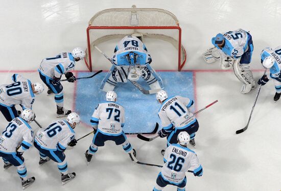 Ice hockey. KHL. Severstal vs. Sibir