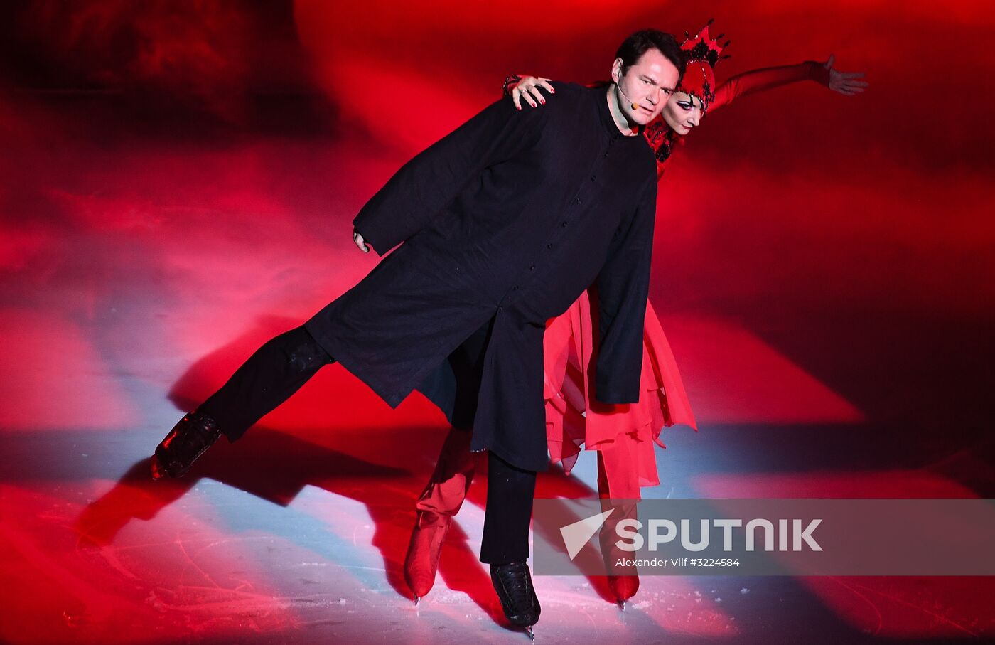 Ilya Averbukh's ice show "Romeo and Juliet" premieres in Moscow