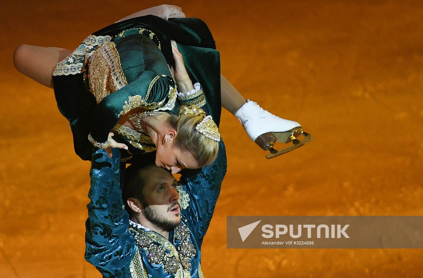 Ilya Averbukh's ice show "Romeo and Juliet" premieres in Moscow