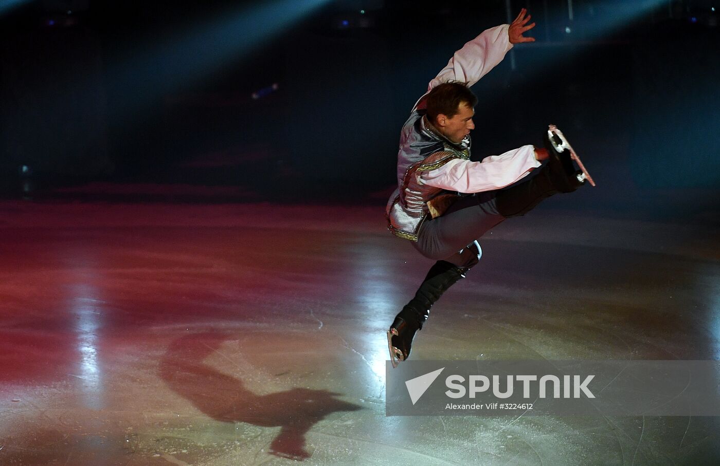 Ilya Averbukh's ice show "Romeo and Juliet" premieres in Moscow