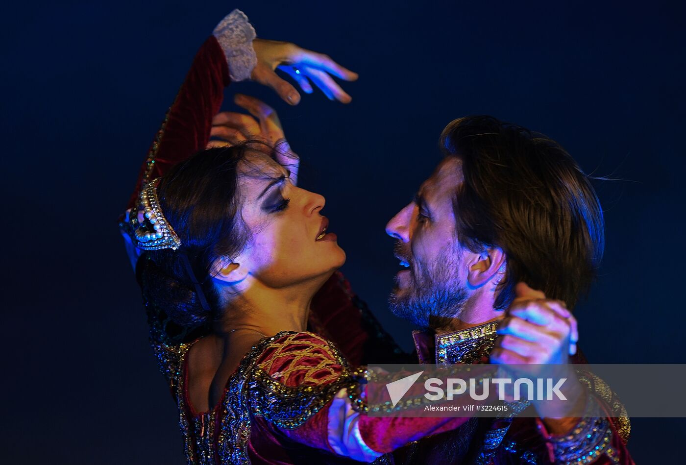 Ilya Averbukh's ice show "Romeo and Juliet" premieres in Moscow
