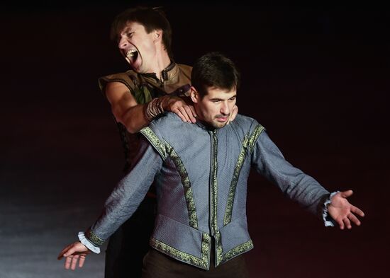 Ilya Averbukh's ice show "Romeo and Juliet" premieres in Moscow