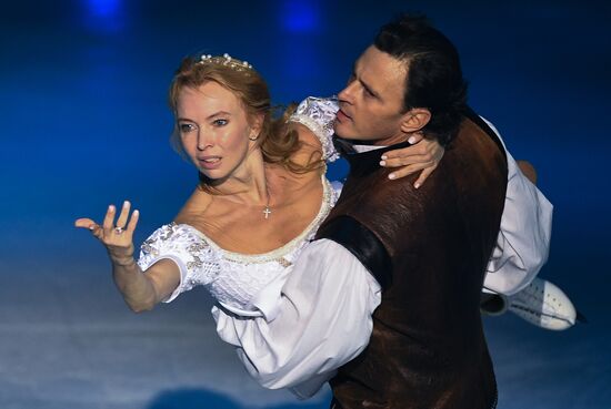 Ilya Averbukh's ice show "Romeo and Juliet" premieres in Moscow