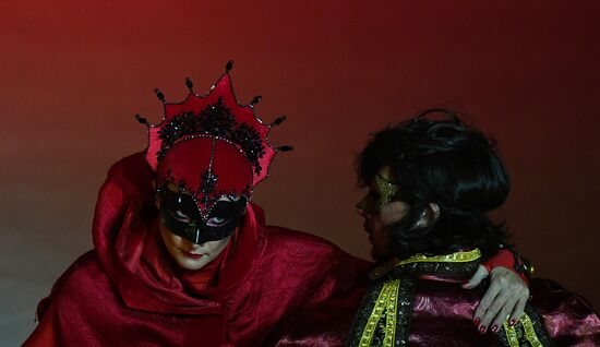 Ilya Averbukh's ice show "Romeo and Juliet" premieres in Moscow