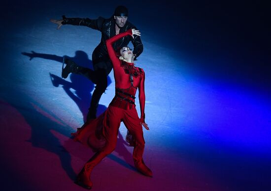 Ilya Averbukh's ice show "Romeo and Juliet" premieres in Moscow