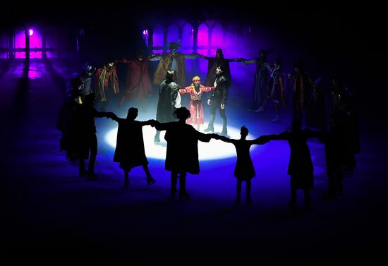 Ilya Averbukh's ice show "Romeo and Juliet" premieres in Moscow