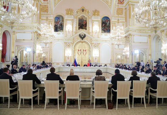 President Vladimir Putin meets with members of Presidential Council for Civil Society and Human Rights