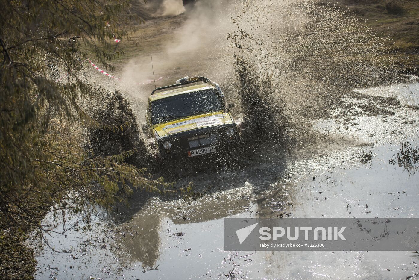 Kyrgyzstan hosts SUV race