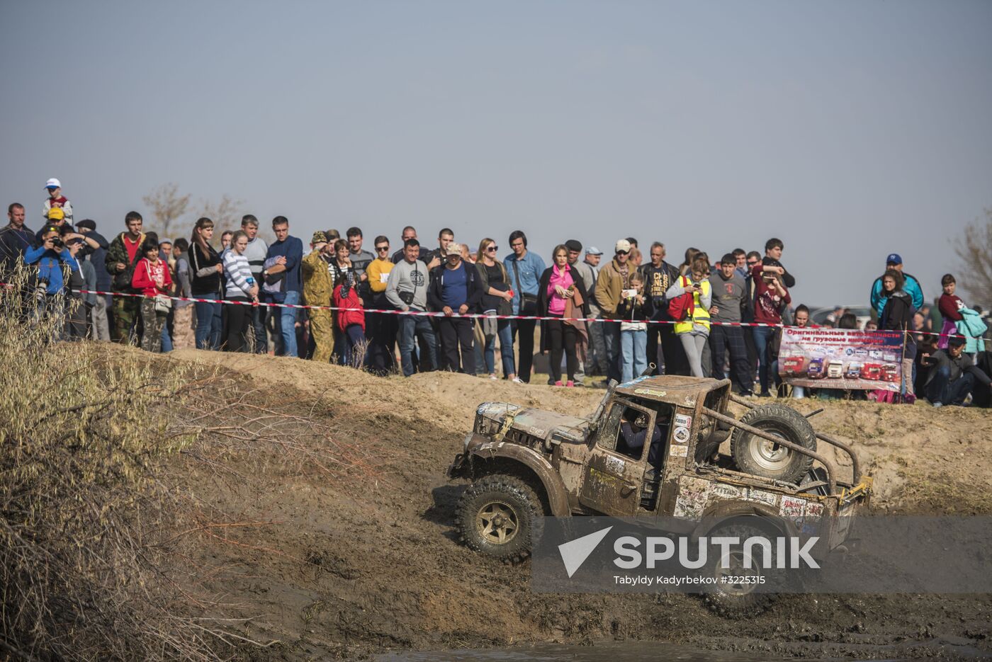 Kyrgyzstan hosts SUV race