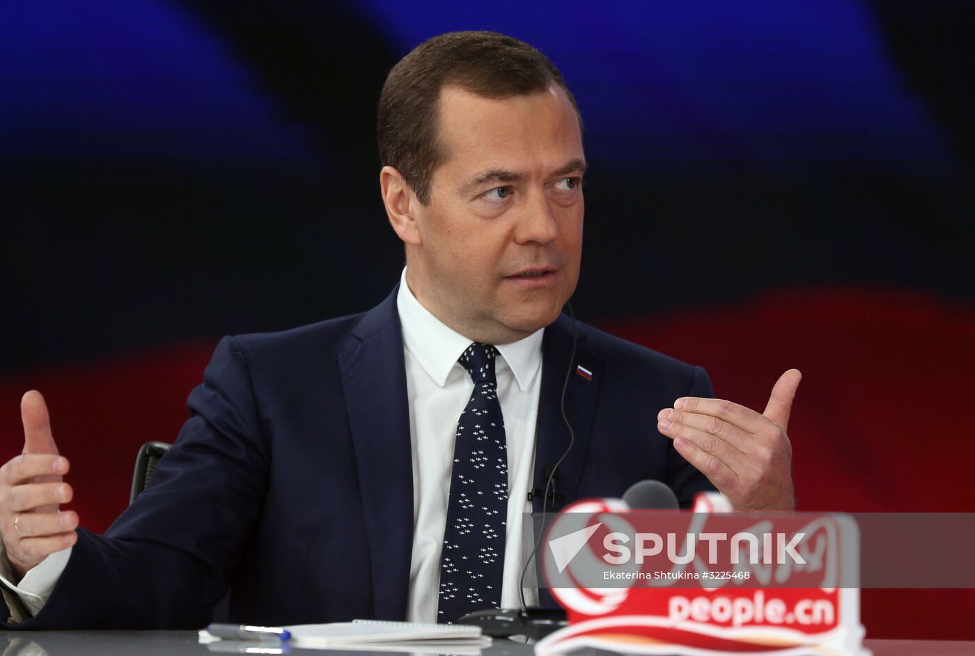 Russian PM Dmitry Medvedev visits People's Republic of China