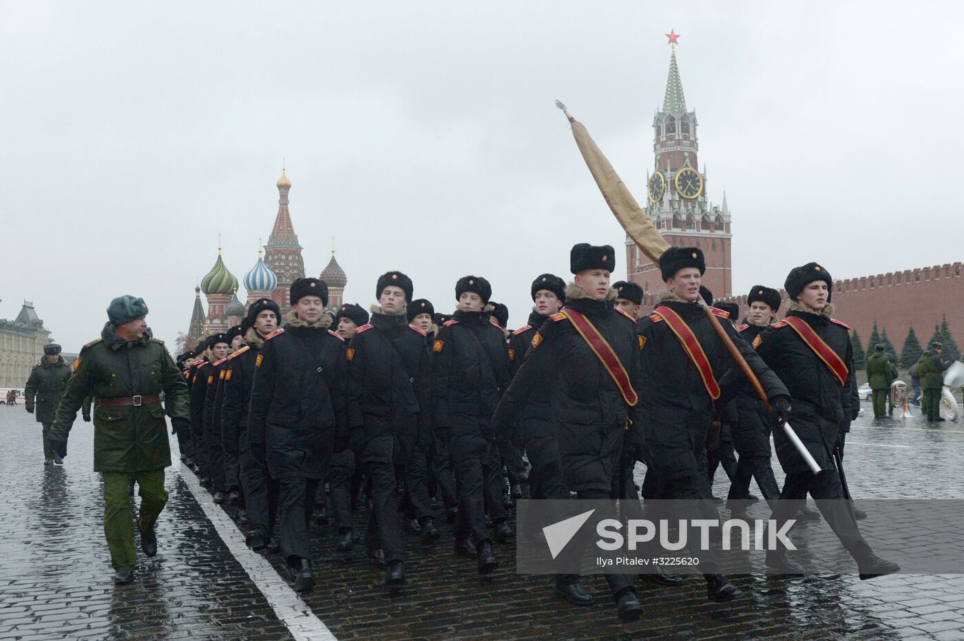 Rehearsal of march to mark 76th anniversary of 1941 parade