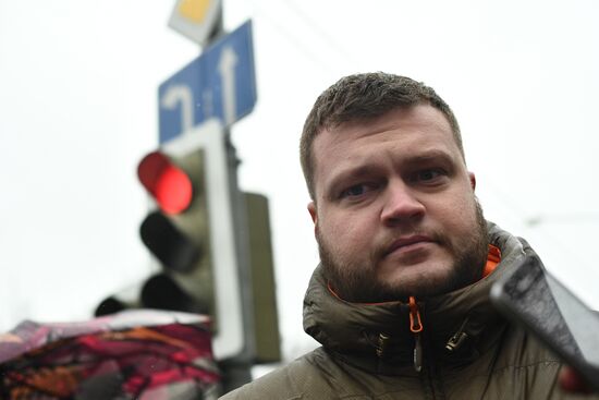 Traffic light installed as part of Russian-Japanese traffic light system introduction project