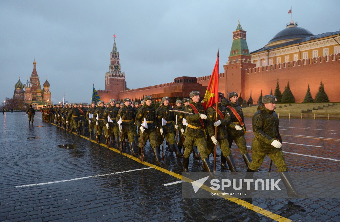 Rehearsal of march to mark 76th anniversary of 1941 parade