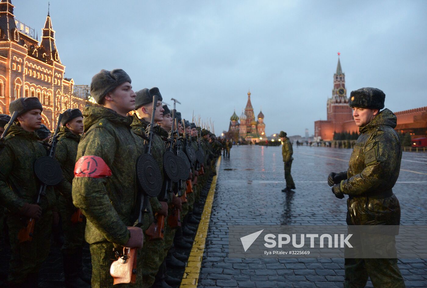 Rehearsal of march to mark 76th anniversary of 1941 parade