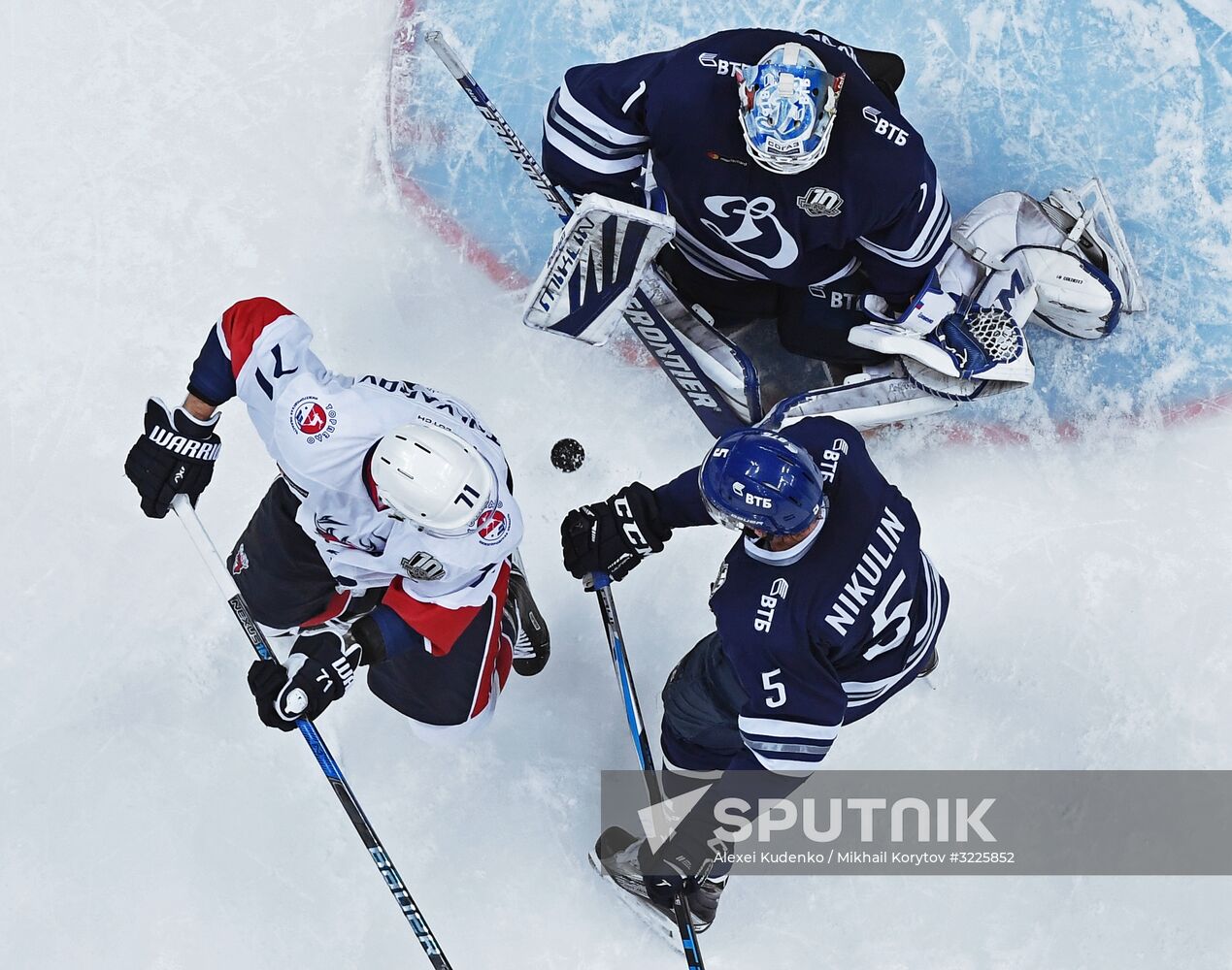 Ice hockey. KHL. Dynamo vs. Torpedo