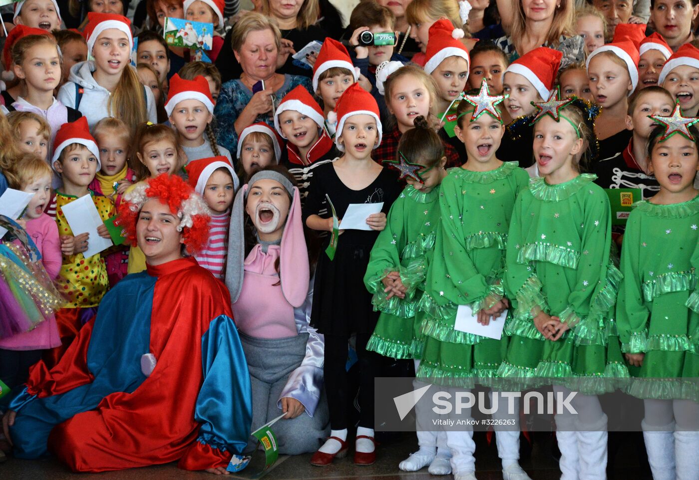 Father Frost from Veliky Ustyug visits Vladivostok
