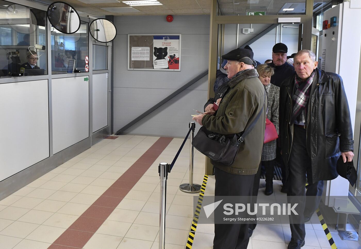 Narva 2 pedestrian checkpoint opens at Russian-Estonian border
