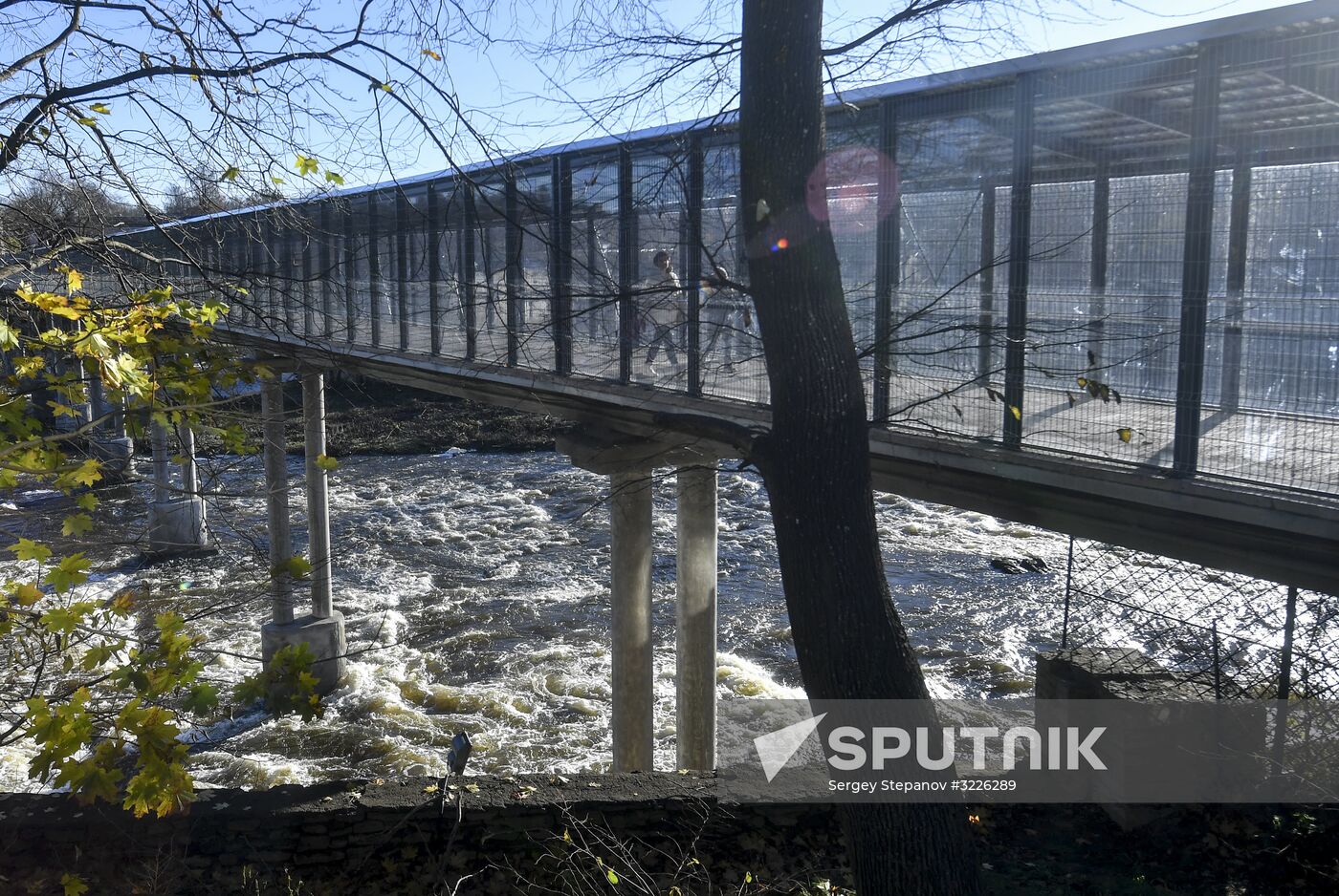 Narva 2 pedestrian checkpoint opens at Russian-Estonian border