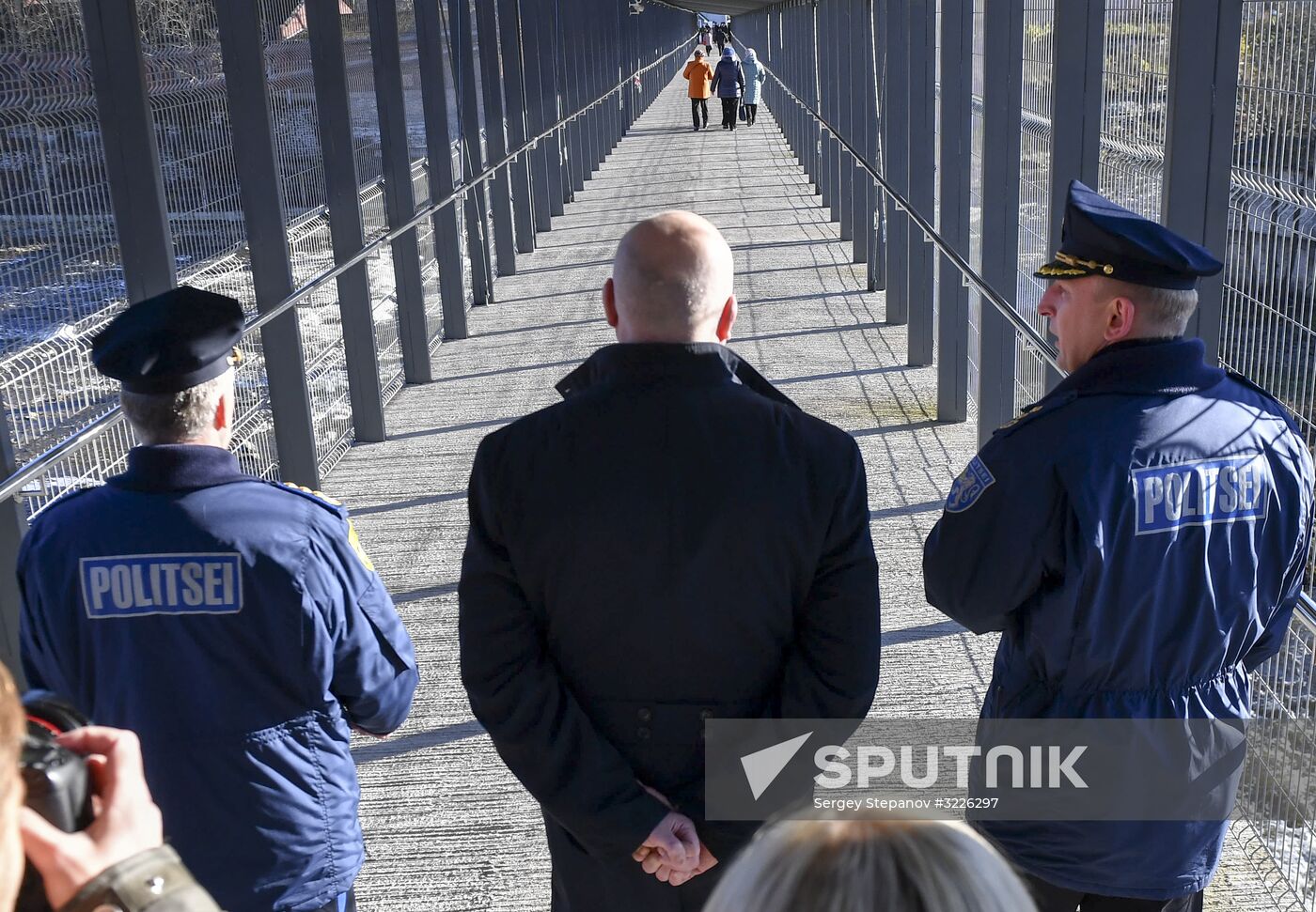 Narva 2 pedestrian checkpoint opens at Russian-Estonian border
