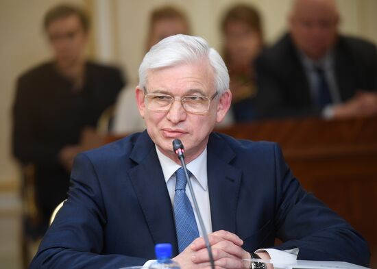 Meeting on blocking RT and Sputnik advertising accounts on Twitter