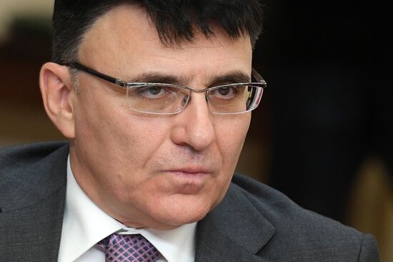 Meeting on blocking RT and Sputnik advertising accounts on Twitter