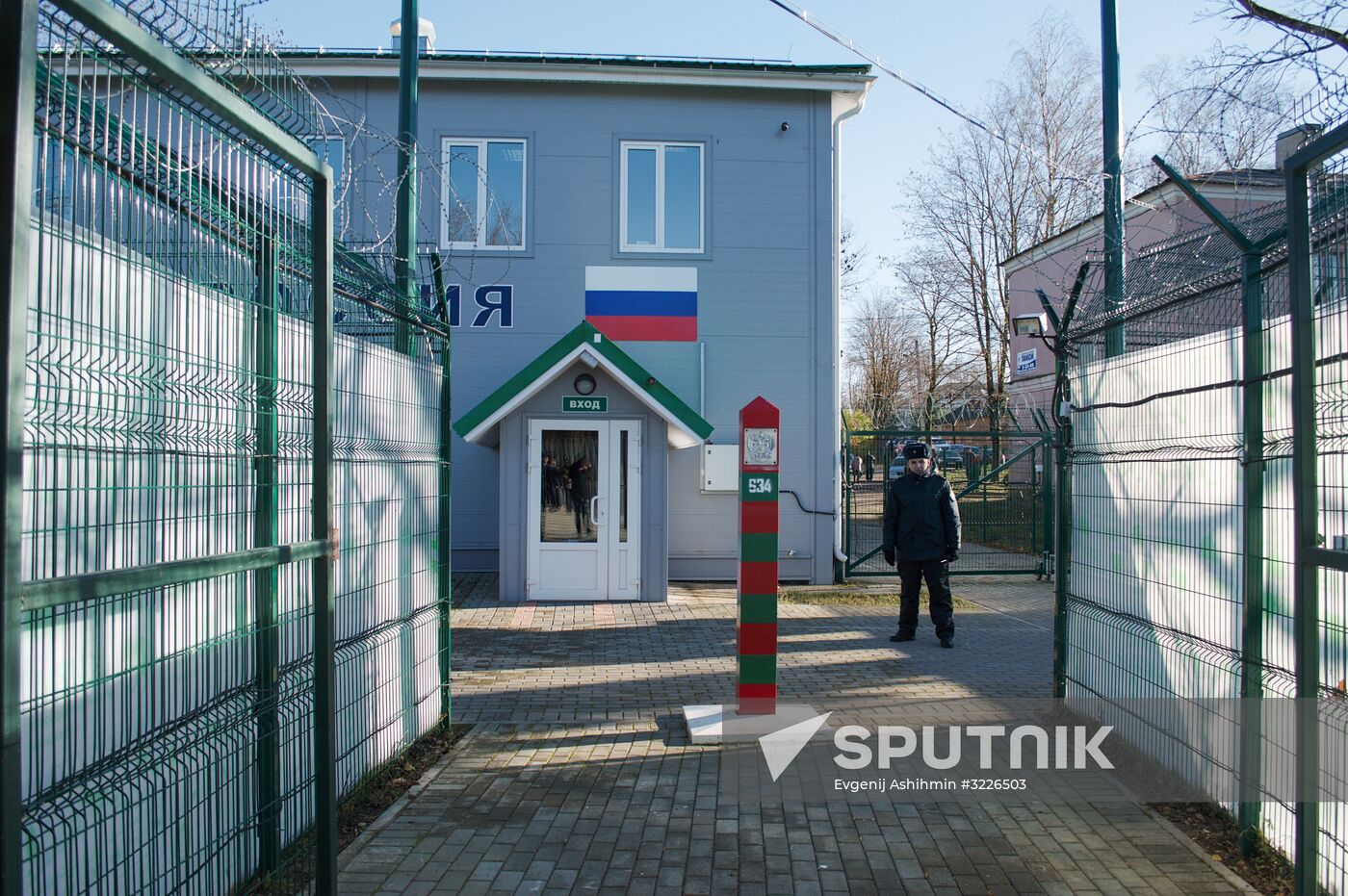 Narva 2 pedestrian checkpoint opens at Russian-Estonian border