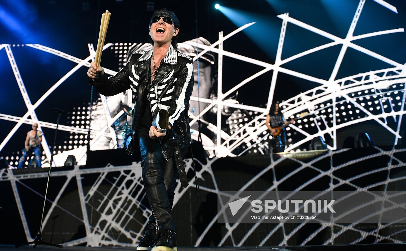 Scorpions holds concert
