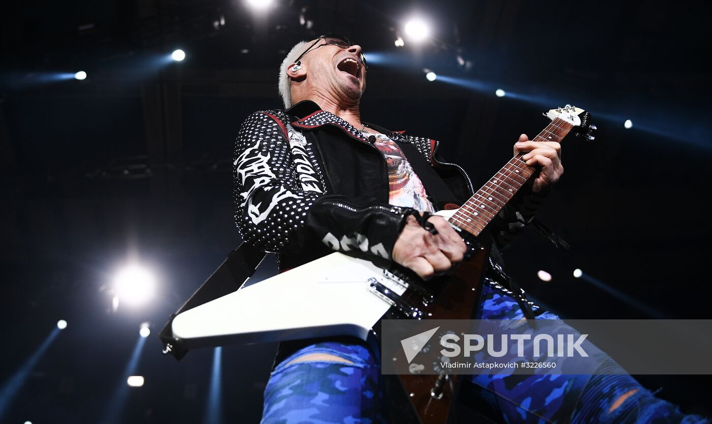 Scorpions holds concert