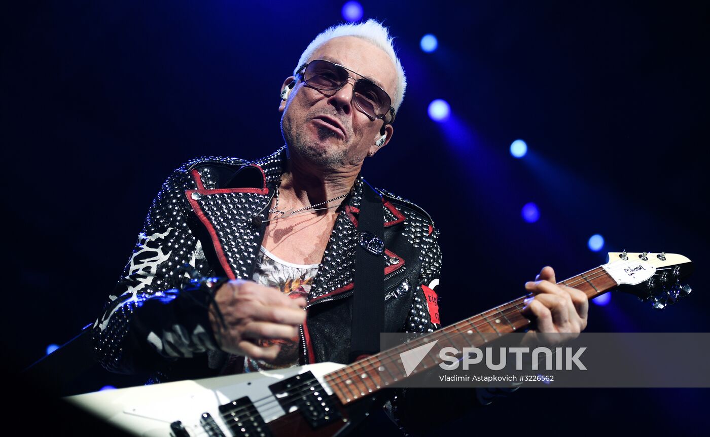 Scorpions holds concert