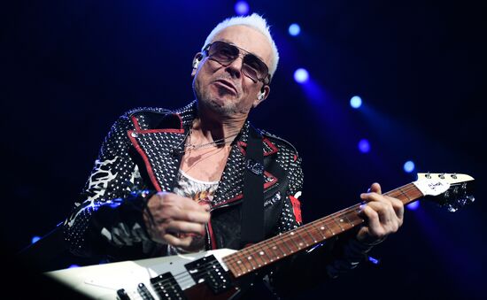 Scorpions holds concert