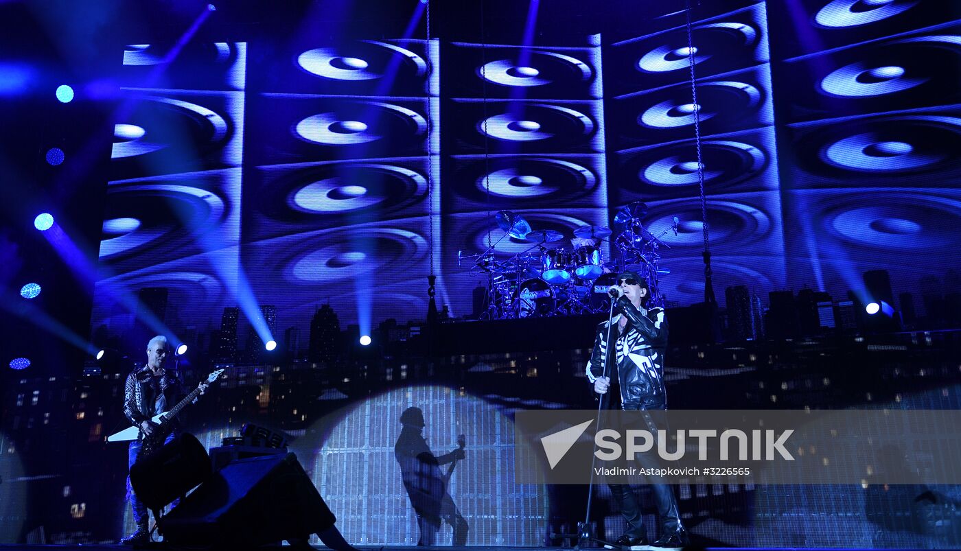 Scorpions holds concert