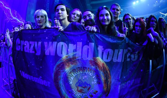 Scorpions holds concert
