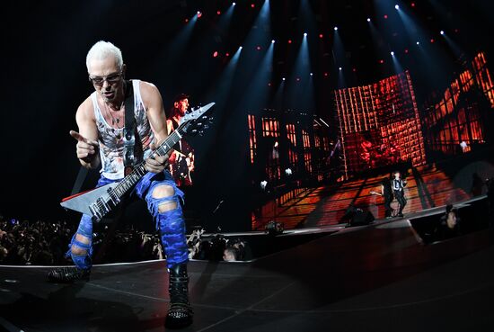 Scorpions holds concert