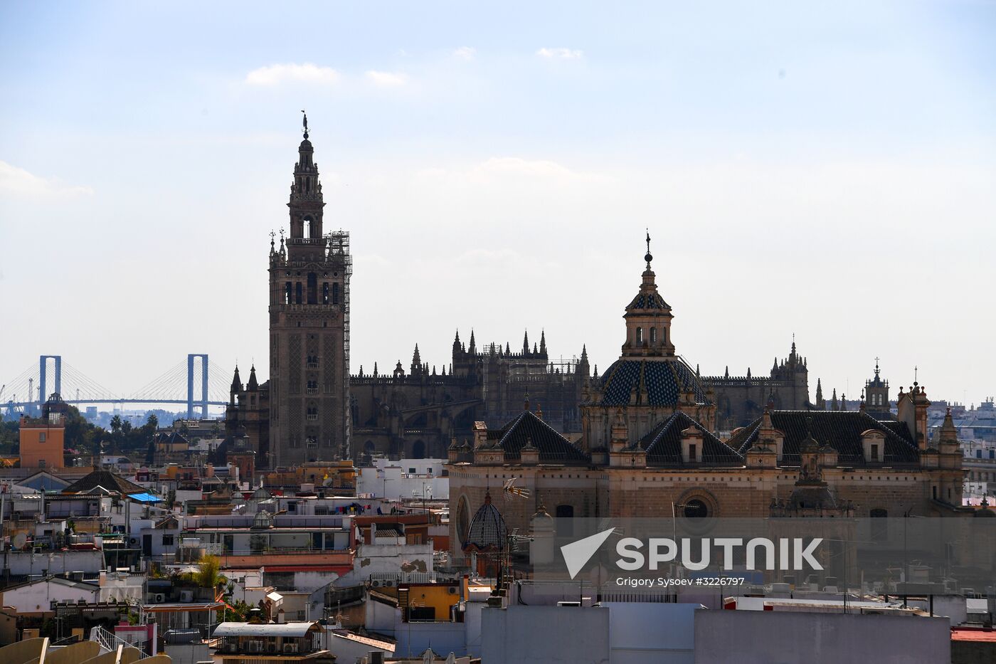 Cities of the world. Seville