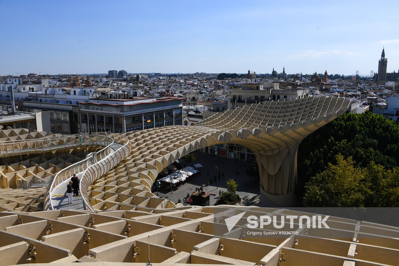 Cities of the world. Seville