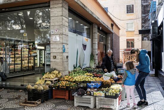 Everyday life in Albania