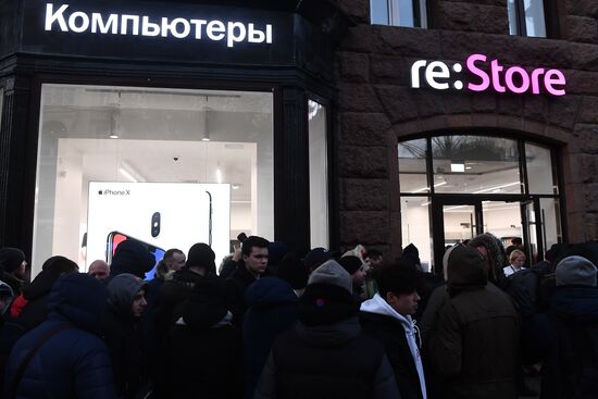 iPhone X goes on sale in Russia