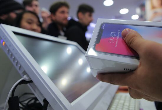 iPhone X goes on sale in Russia