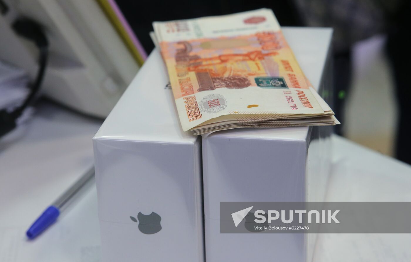iPhone X goes on sale in Russia