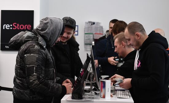 iPhone X goes on sale in Russia